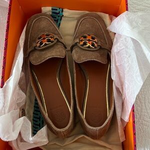 Tory Burch taupe suede loafer